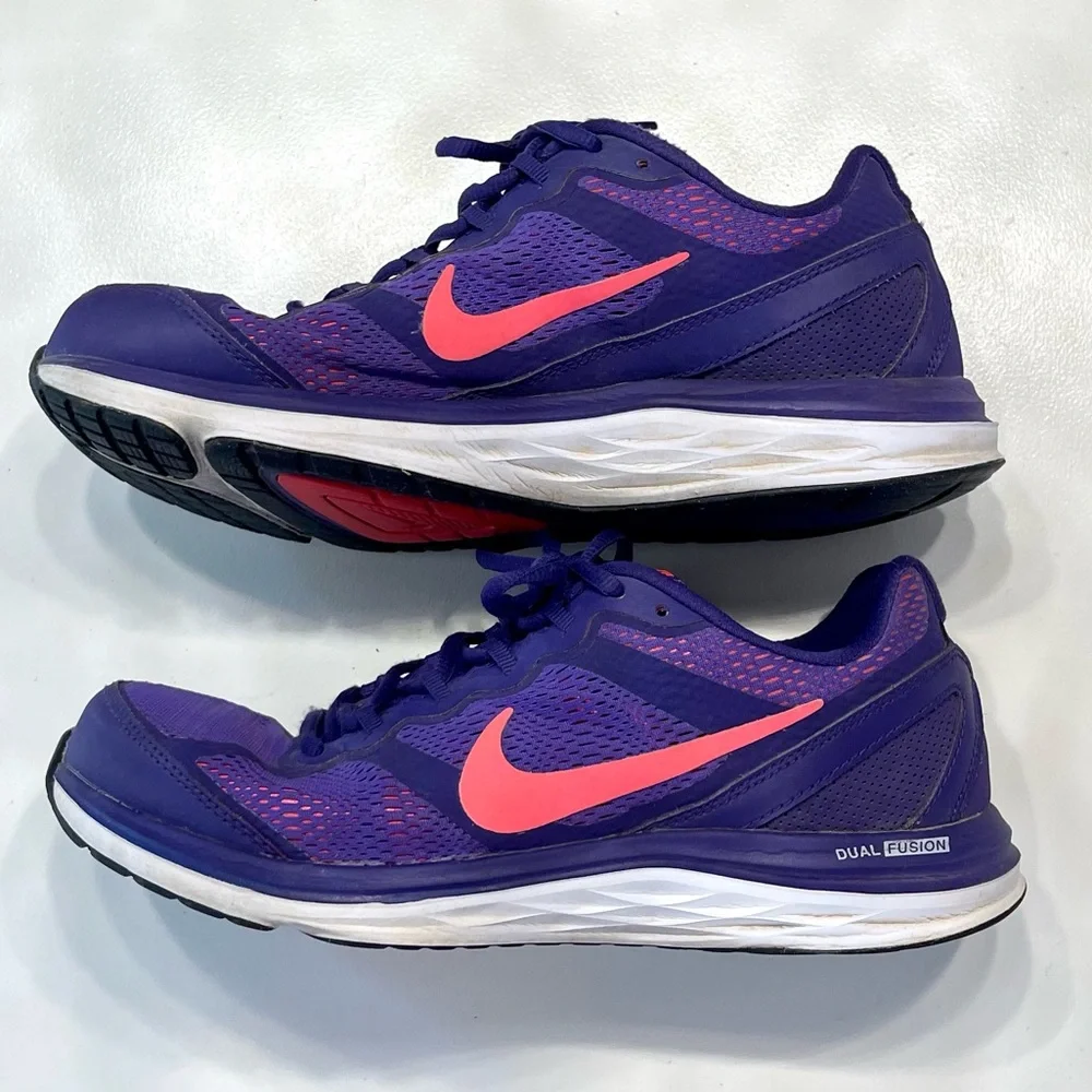 Nike Sneakers Size 9.5 Purple & Pink Running Shoes Sports Women’s - Picture 7 of 11